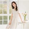 Женское летнее платье средней длины с V-образным вырезом и вышивкой 2025 г.: Литературный стиль, утягивающее талию, маленькое белое платье.