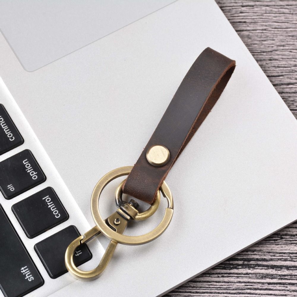 Crazy Horse Leather Car Key Chain Zinc Zinc Alloy Backpack Pendant Cowboy Style Leather Pendant Unisex