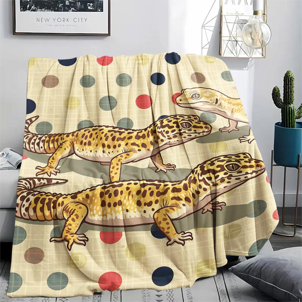 Wave point background animals Print Flannel Blanket,High quality Comfortable for All Seasons,Home Decor,Warmth and Comfort,Perfect for Christmas Gifts