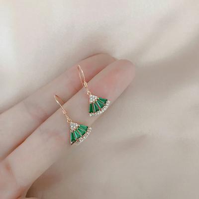 Серьги-веера Ins Sense Inkladed Grandmother Green Ear Hook Весенние и летние легкие роскошные серьги