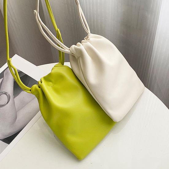 Women's Mobile Phone Bag Faux Leather Crossbody Phone Bag Solid Color Portable