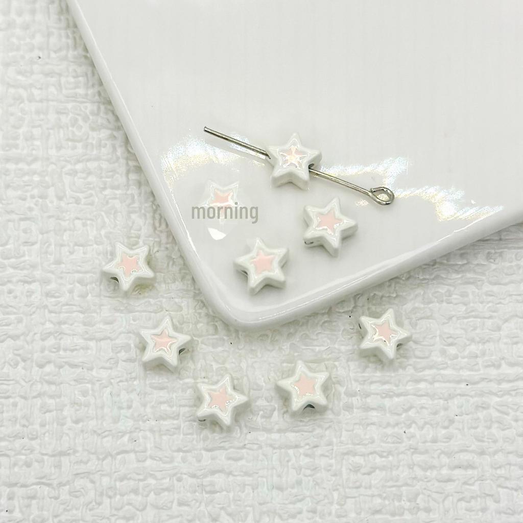 Двухцветные бусины в форме пятиконечной звезды из сплава для самостоятельного изготовления украшений и браслетов.