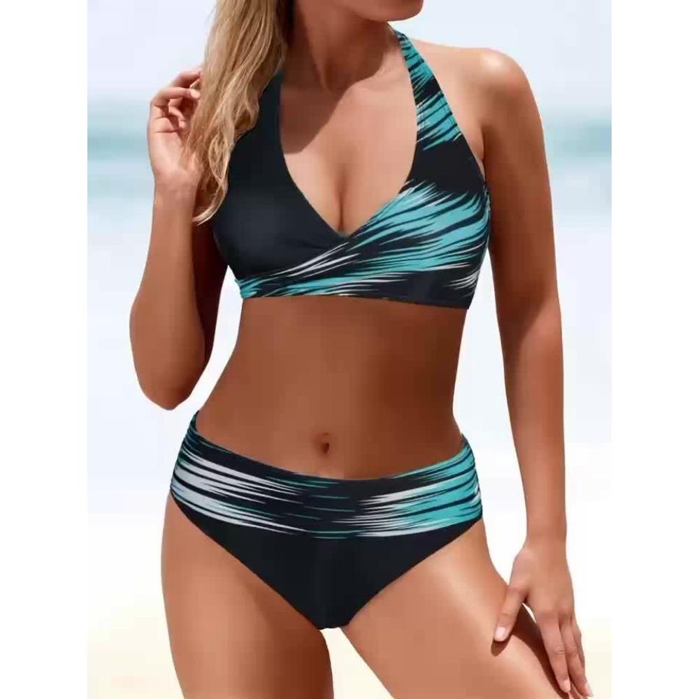 Купальник 2024 года, новый стиль, женский бикини с разрезом на спине и бретелькой на шее, сексуальный, чистое желание, собранный на пляже, купальник для трансграничного использования, комплект из двух частей