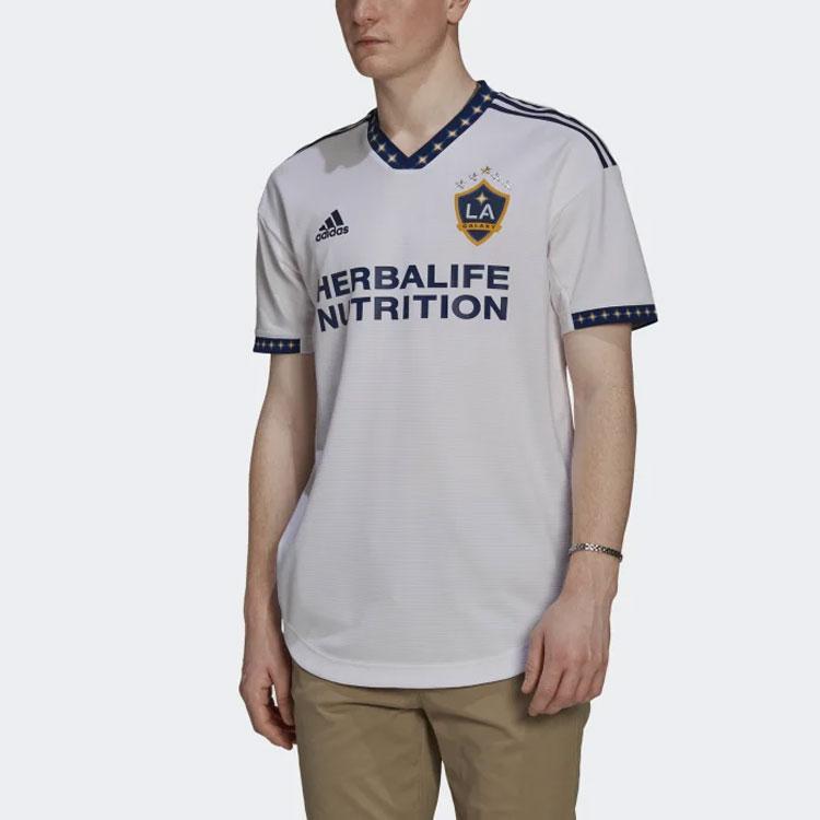 adidas Футболка Los Angeles Galaxy Home с логотипом и V-образным вырезом, с коротким рукавом, мужские топы, светло-серая, H45430