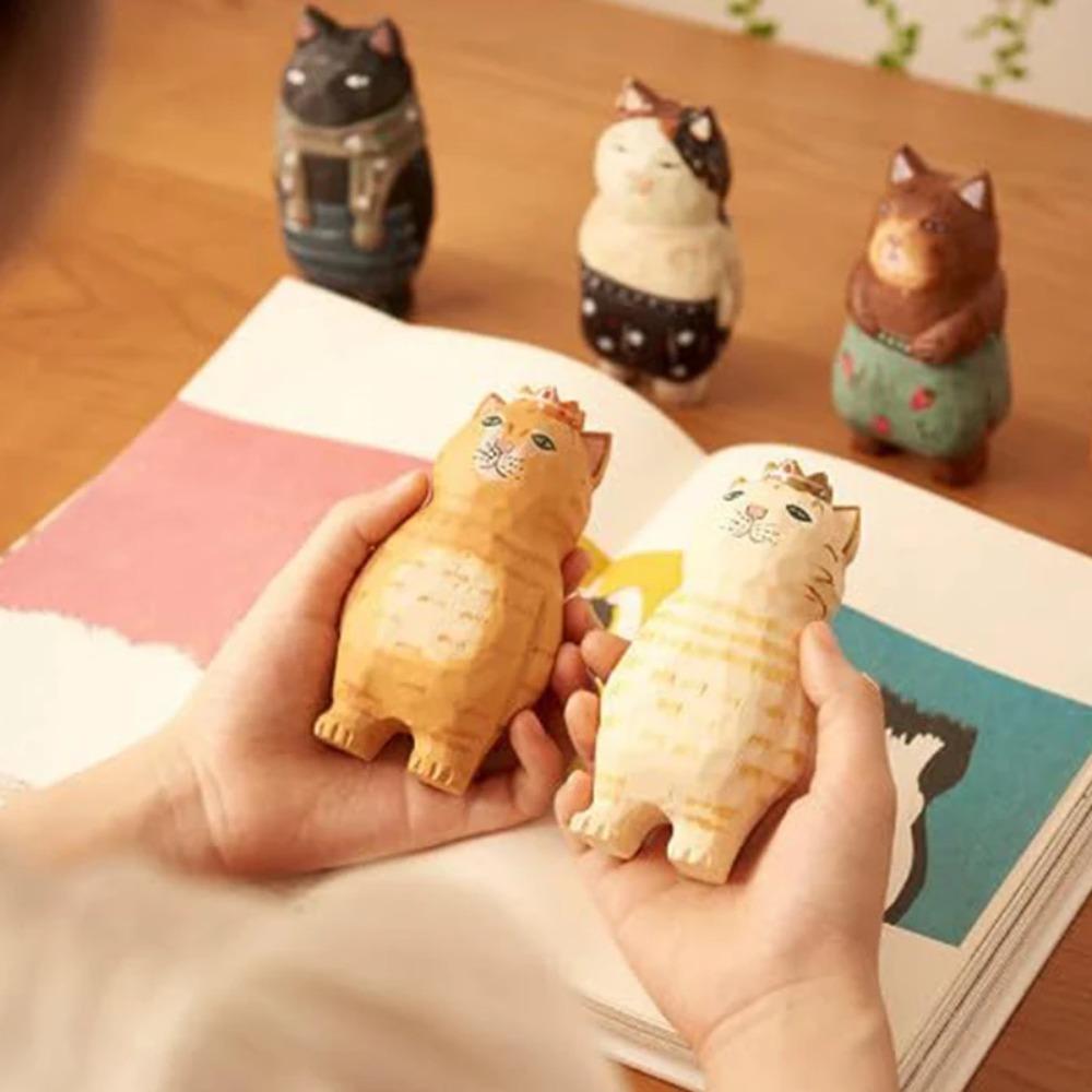 Small Wood Carving Cat Ornament Cute Hand Engraving Cat Decorations Birthday Gift