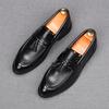 Fashion Fashion New Black Men's Pointed Patented Leather Tassels Flats Slip On Shoes Designer Male Homecoming Wedding Dress Footwear