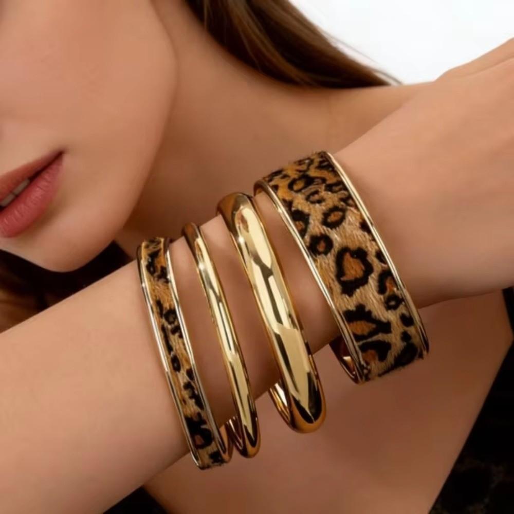 4Pcs Elegant Leopard Print Bangle Set Bohemian Style Open Bangle Stacking Bracelets Jewelry Gift