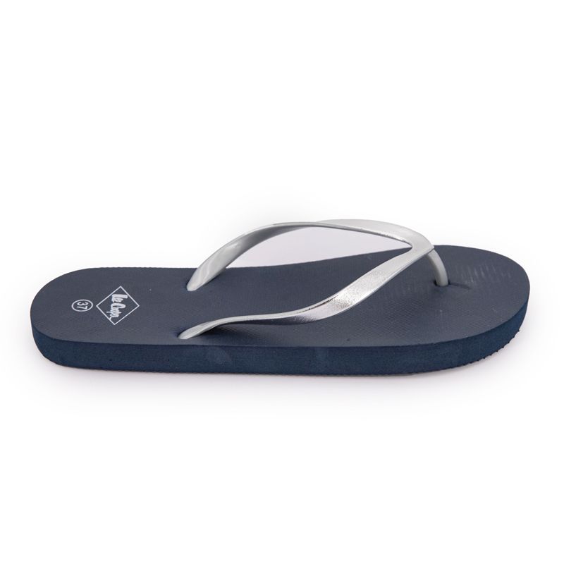 Женские шлепанцы цвета розита серебристый металлик LEE COOPER