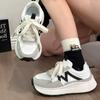 Спортивная обувь в иностранном стиле женская 2025 весна и осень новая универсальная супермягкая легкая на низком каблуке повседневная обувь для папы ins тренд