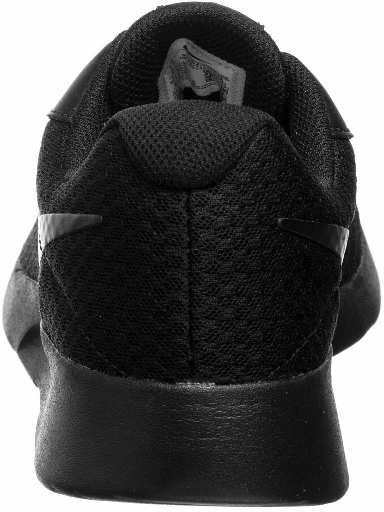 Кроссовки Nike Tanjun black/barely volt