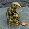 Spooky Office Desk Ornament 3D Printed Gecko Skeleton Rose Ornament, Gothic Resin Unique Halloween Table Decoration Statue, Desktop Animal Sculpture