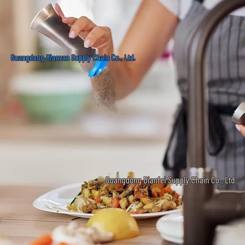 Plastic Spice Shaker Bottle for Seasoning and Outdoor Use