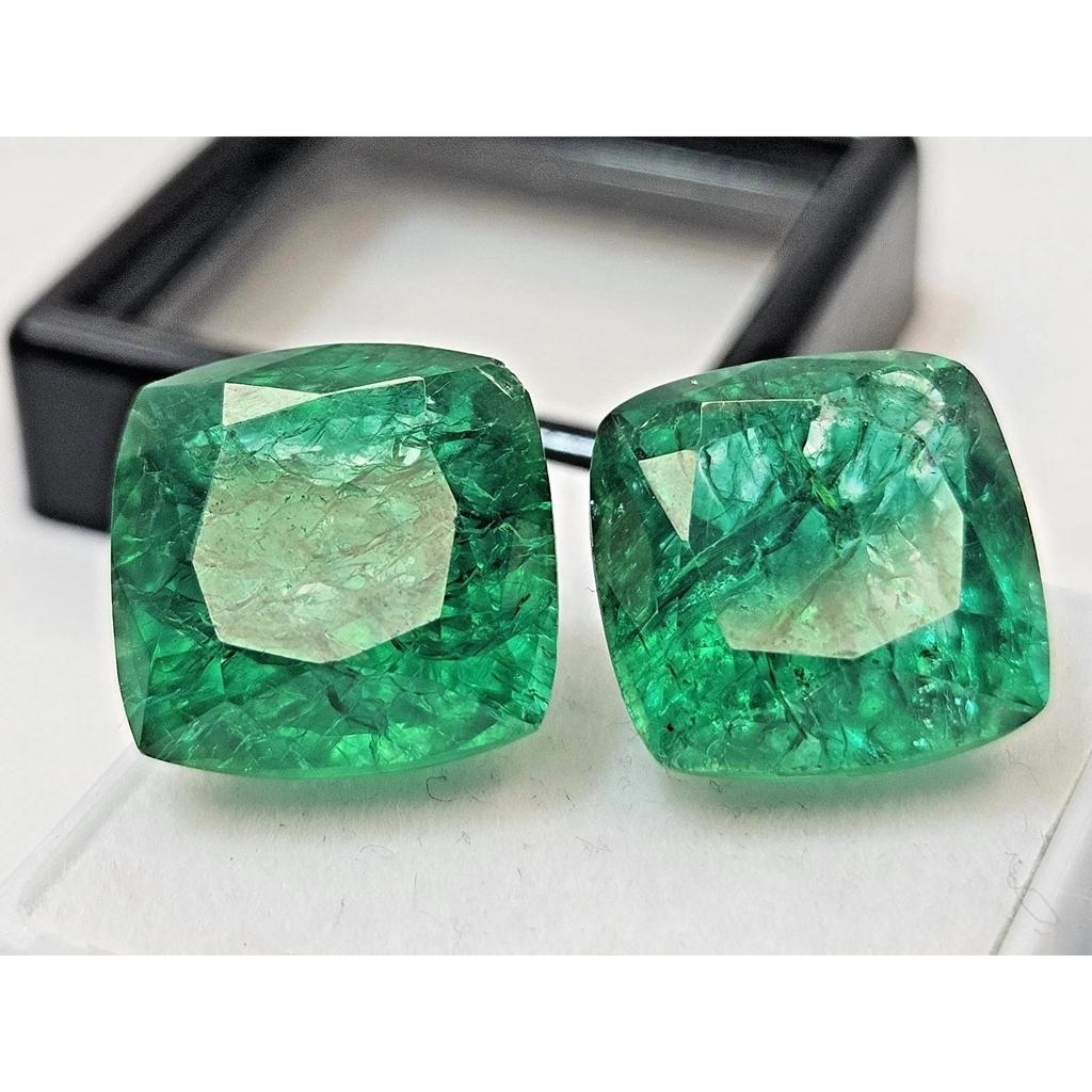 Natural Green Emerald Colombian 22+ Ct Cushion Cut Pair Beautiful Gemstone