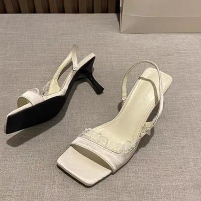 2025 Лето Новая Женская Мода Квадратный Носок Подвеска Каблук-шпилька Однотонные Босоножки с Открытым Носком и Средним Каблуком