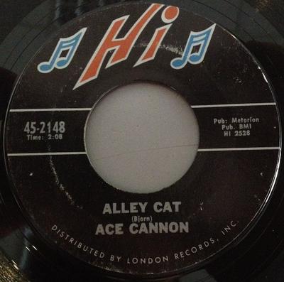 7-дюймовая пластинка ACE CANNON - Alley Cat / Cannonball 452148 Hi Records 1968 США Соул/Фанк Б/У