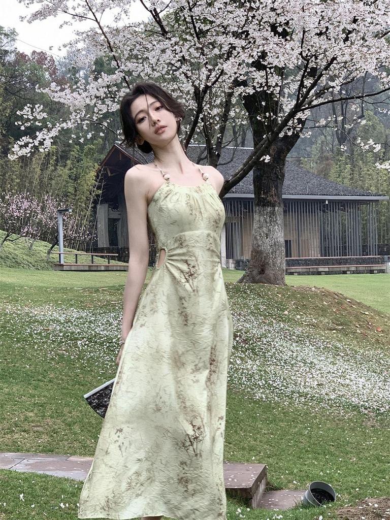 Летнее платье-майка халтер 2024: Женское элегантное длинное платье с вырезами на талии