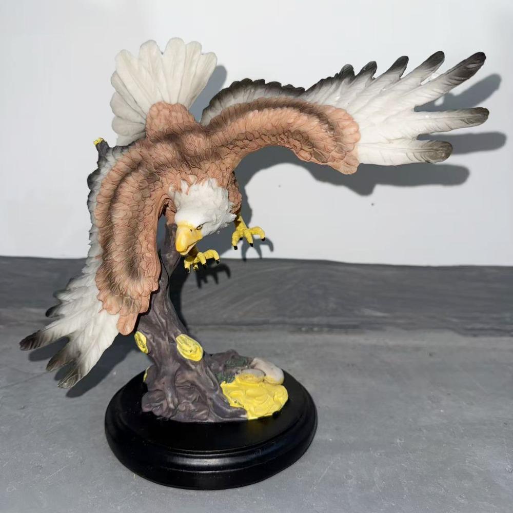 Art Eagle Statue Resin Miniatures Figurine Desktop Ornament Animal Sculpture Entrance