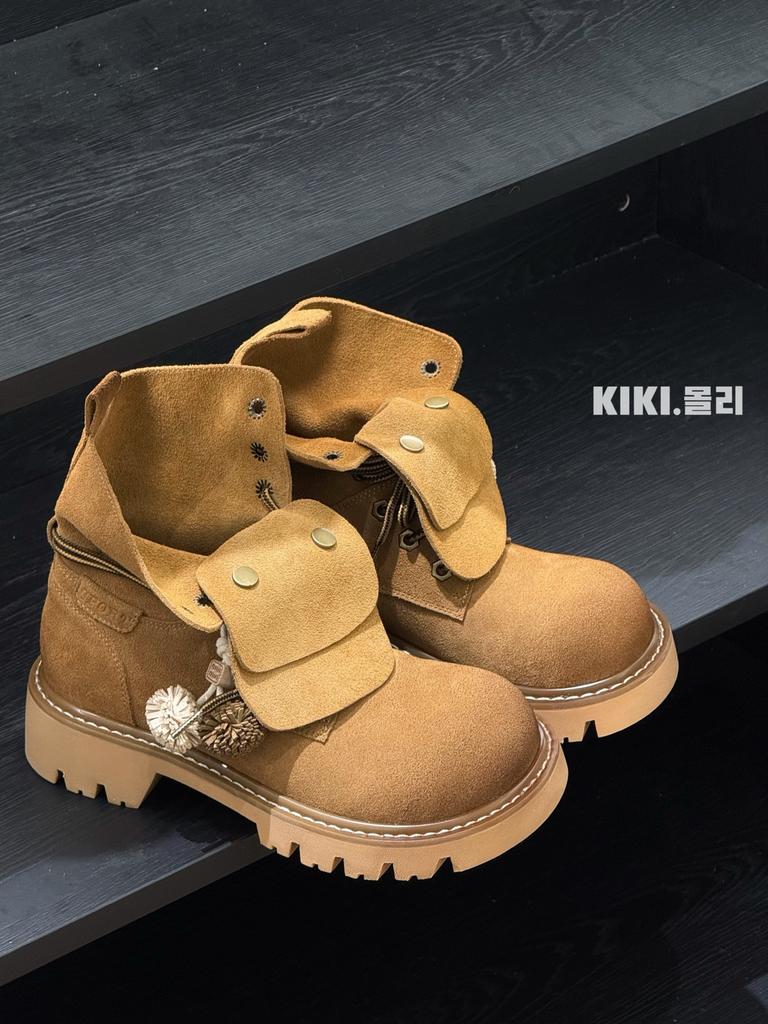 Европейские матовые полированные ботинки Мартина на лацкане женские 2025 ретро универсальные на толстой подошве увеличивающие рост и стройнящие повседневные короткие ботинки