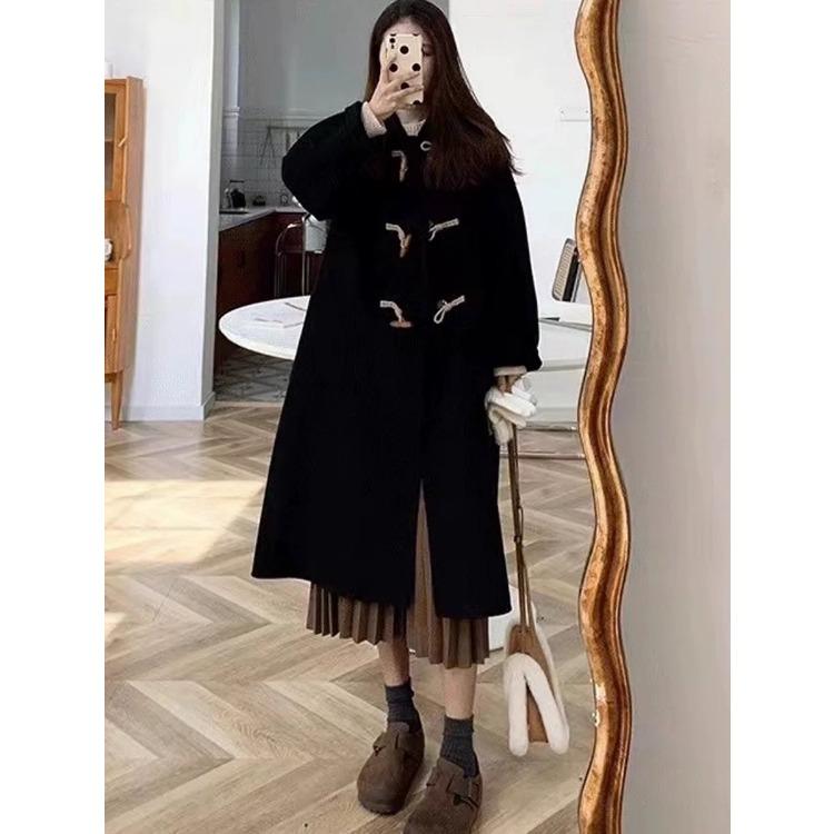 Стильное и модное однотонное шерстяное пальто с роговыми пуговицами для осени и зимы
