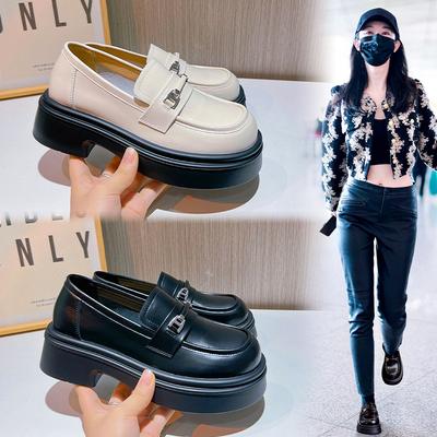 Кожаные мокасины женские 2025 весна новые модные одинарные туфли женские повседневные универсальные маленькие кожаные туфли маленькие ароматные женские туфли прилив