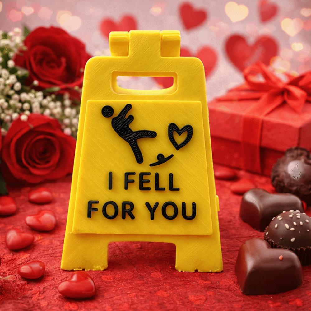 Interesting Design Falling In Love Signboard Mini Size Love Letter Romantic Sign Spouse Gift