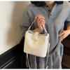 New Woven Bucket Bag, Large-capacity Fashionable Weaving, Simple Contrasting Color, Shoulder Bag, Messenger Bag.