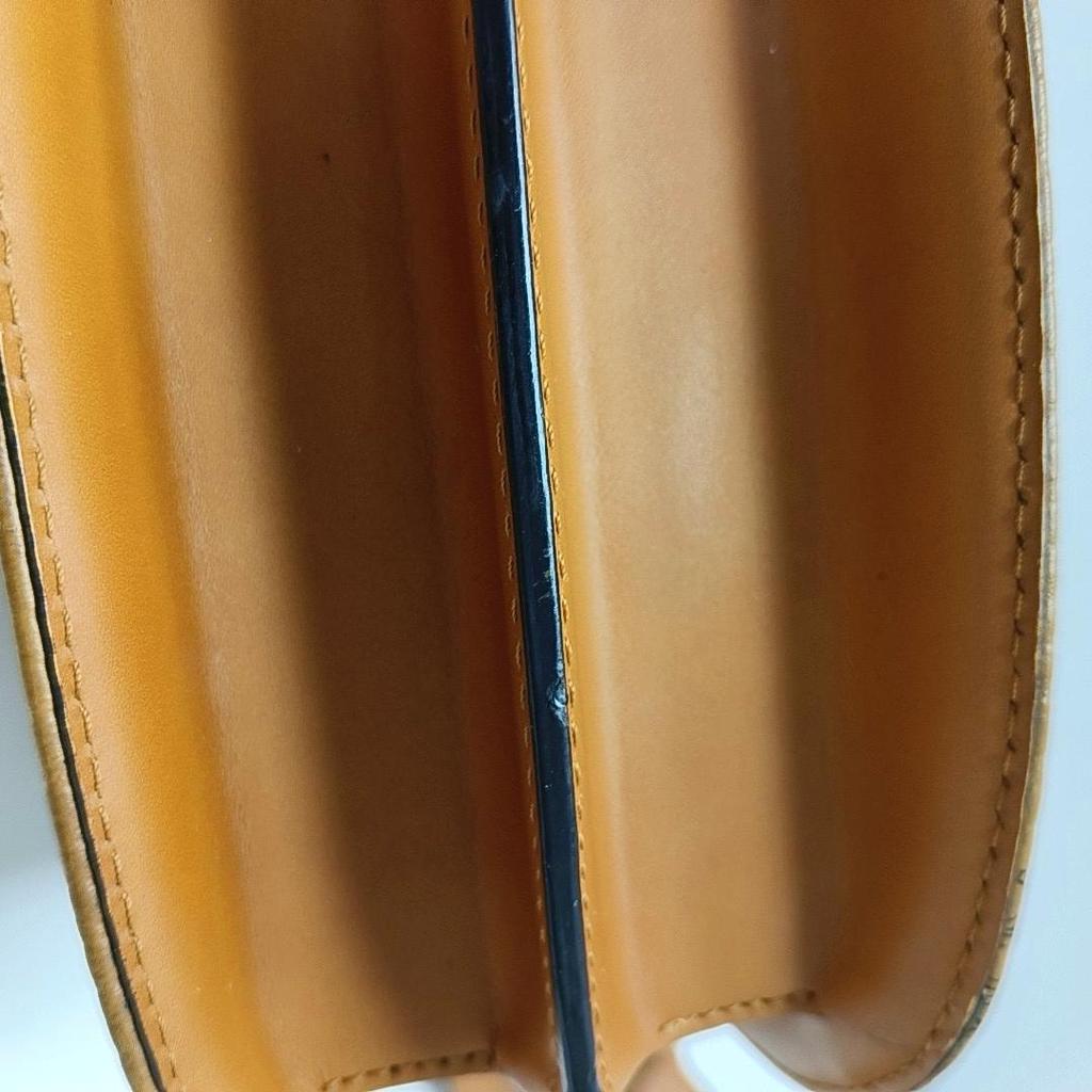 [Pre-Owned] Pasetia Visetos Monogram Coated Canvas Crossbody Bag - Very Good #185V7ZX