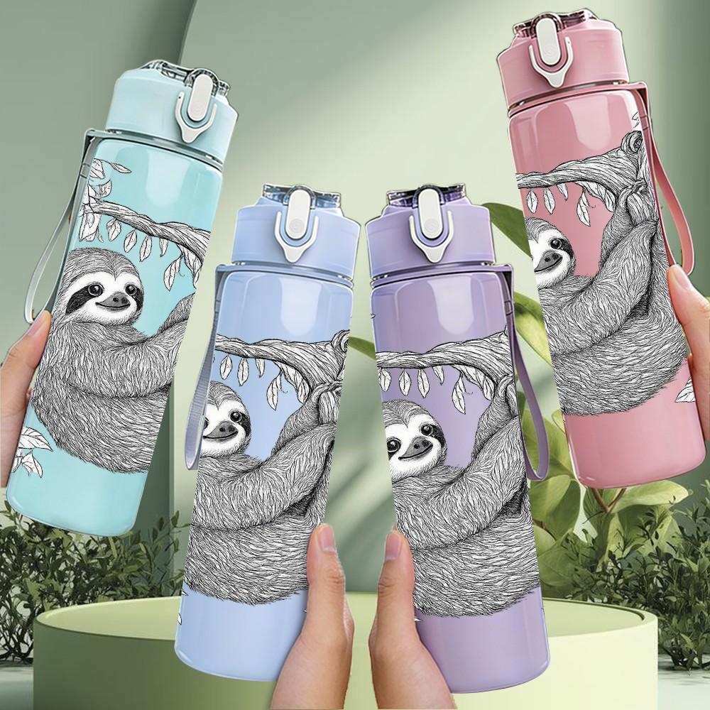 1PC Single Sloth Sketch Art Print 750ml Color Plastic Sports Water Bottle Leakproof Flip Straw Lid Suitable for Sports Office Home Use