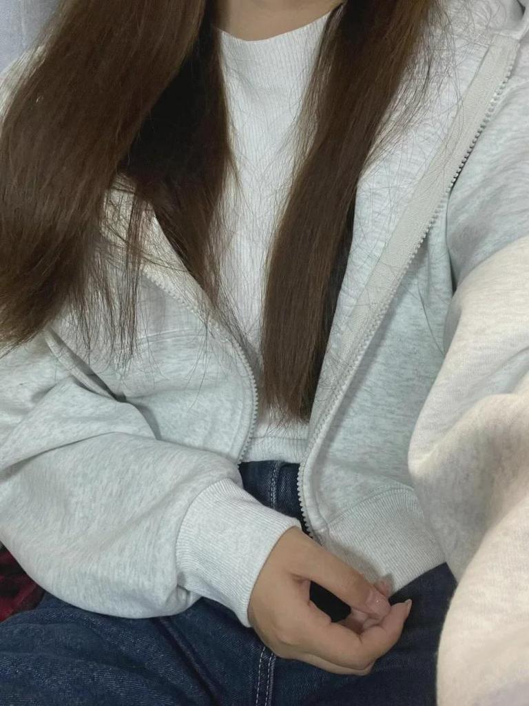 Women's Gray Hooded Zipper Cardigan - Long-Sleeve Sweater Jacket for Spring and Autumn