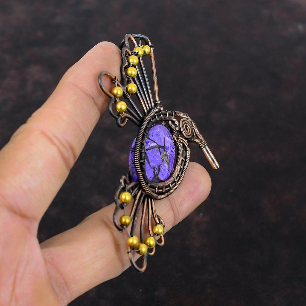 Медный кулон с чароитом Кулон, обернутый медной проволокой Украшения из натуральных драгоценных камней Кулон в виде птицы Кулон ручной работы Украшения из медной проволоки Свадебный подарок