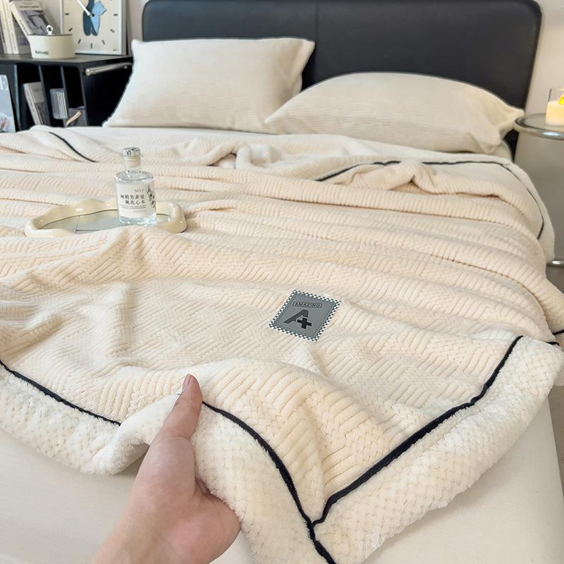 Белый вязаный бархатный плед Мягкий, приятный к коже, теплый флисовый плед Всесезонное многофункциональное стеганое одеяло для сна, дивана