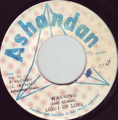 7-дюймовая пластинка LIGHT OF LOVE BRIGADIER JERRY Warning Warn Dem NONE ASHANDAN 1979 Великобритания Регги Ска Даб Б/у