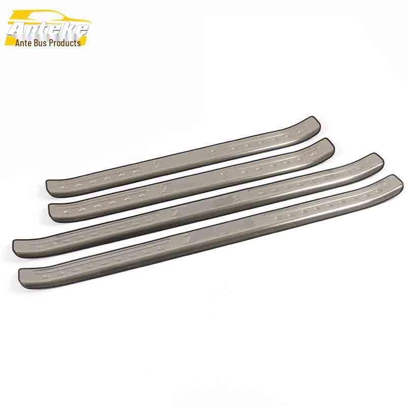 Декоративные накладки на пороги и бампер Baojun 560, защитные полосы от царапин и накладки на педали