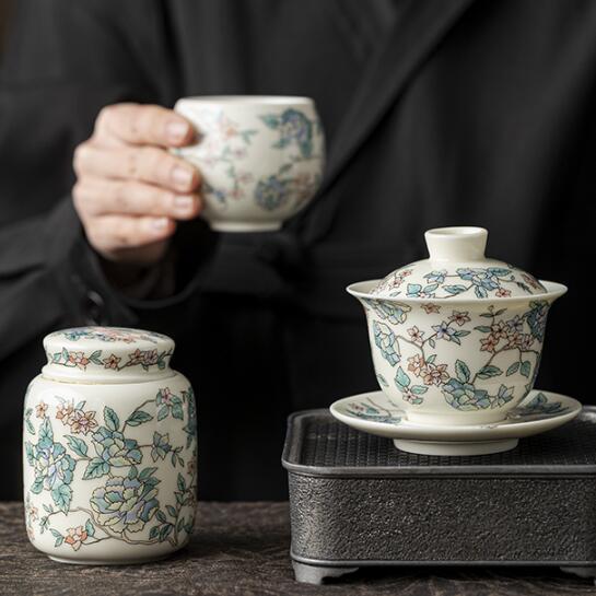Camellia Kung Fu tea set cover bowl teacup ceramic enamel color three talents cover bowl single cup tea can is not hot tea bowl