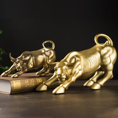 Wall Street Bull Market Офисный книжный шкаф Винный шкаф Тумба под телевизор Настольные украшения Красивые поделки из смолы