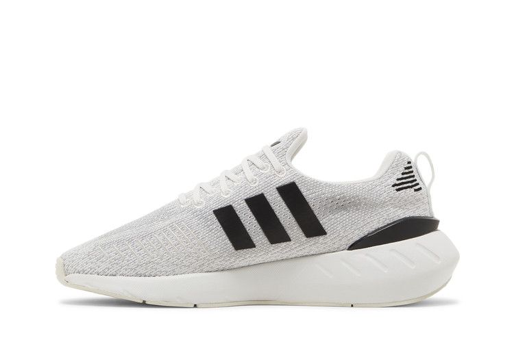 Women's Sneakers adidas Wmns Swift Run 22 'Crystal White'
