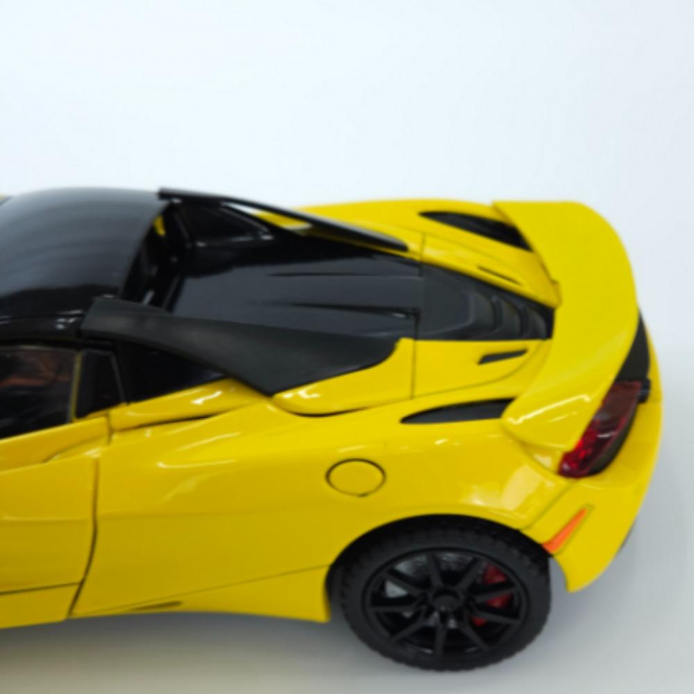 Спортивный автомобиль McLaren 720S в кузове кабриолет Модель 1:24 литых, Игрушка