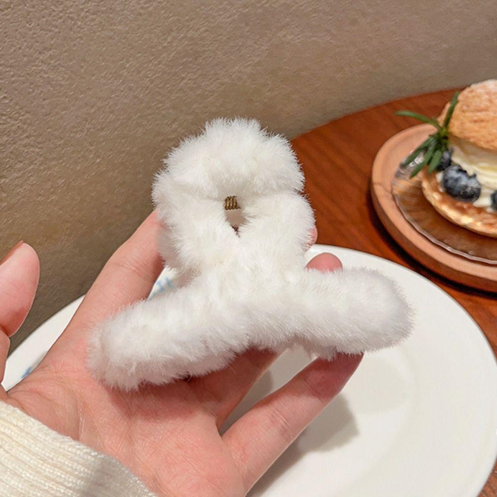 Faux Fur Hair Claw Fluffy Hair Barrettes Hairpins Crab Headwear Autumn