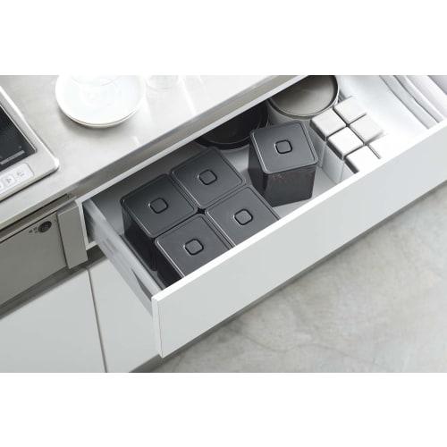 Yamazaki Tower Square Storage Container with Spoon and Valve, Black, Approx. W9.2 x D9.2 x H10.2cm, for Seasonings and Tea Leaves, Anti-oxidation, 546