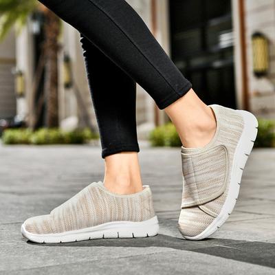 Новые весенние сетчатые легкие дышащие туфли-кроссовки на липучке для женщин, легкие и удобные
