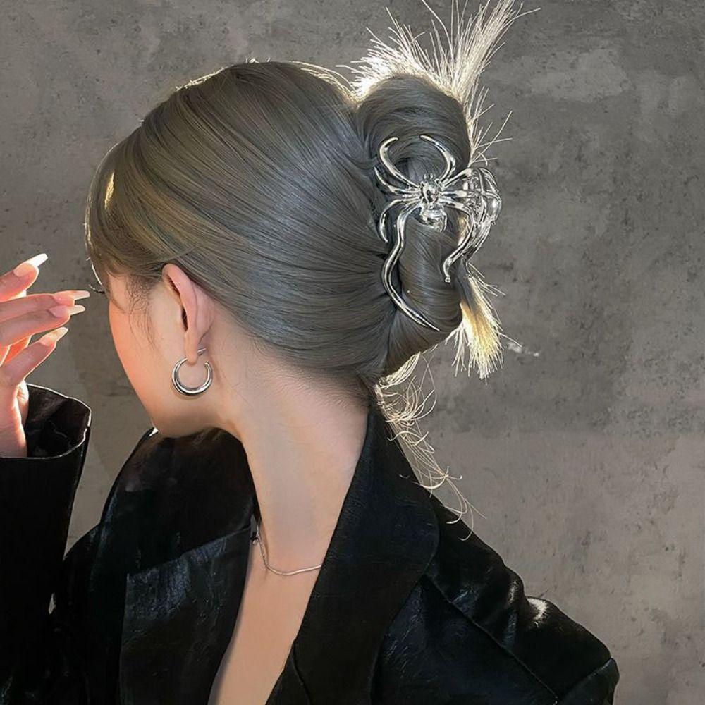 Hollow Large Shark Clip Y2K Metal Hair Claw Simple Spider Hair Claw Ladies