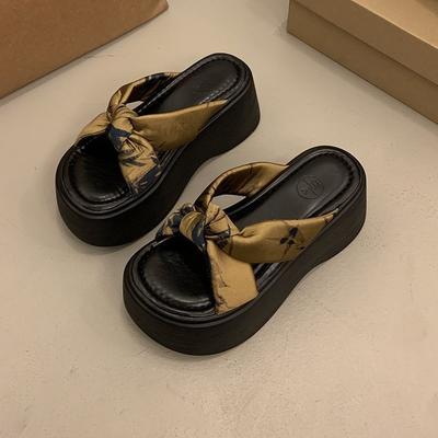 Женская обувь – Сандалии