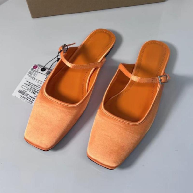 Модные летние сандалии на плоской подошве женские 2025 новые квадратный носок ремешок с пряжкой дышащий атлас повседневные слинги шикарные мюли для женщин