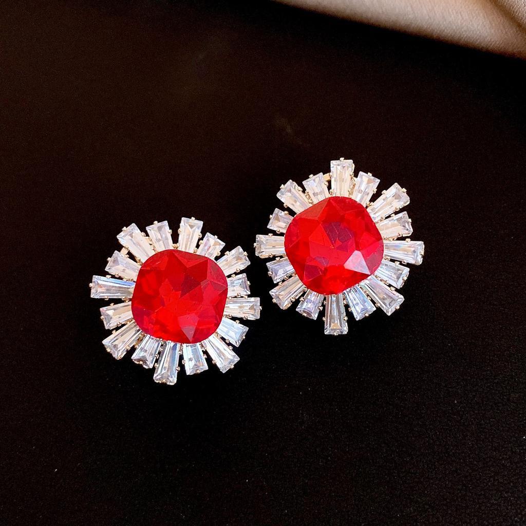 Round Ear Clip Earrings, French Retro Court Style Earrings, Exquisite and Versatile, High-end Earrings, Niche