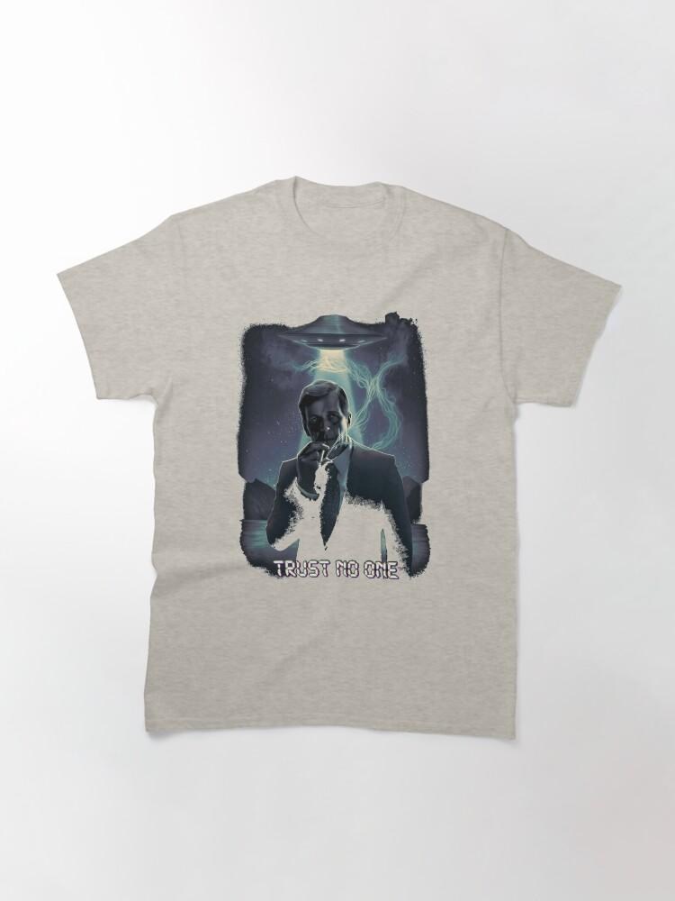 The Man from U.N.C.L.E. Trust no one - Cigarette Smoking Man Classic T-Shirt