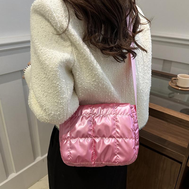 Yogodlns Women Elegant Quilted Shoulder Bags Cloud Pleated Bubbles Crossbody Bag Fashion Simple Solid Color Commute Shopping Bags