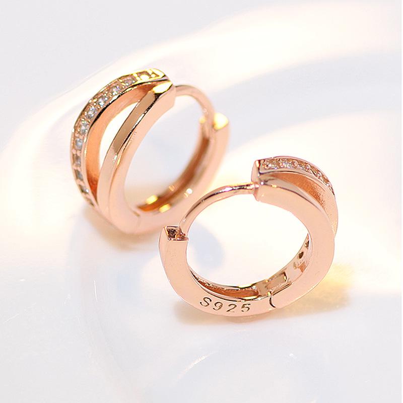 «Модные корейские простые серьги-клипсы из золота и розового золота 2024 года для женщин»