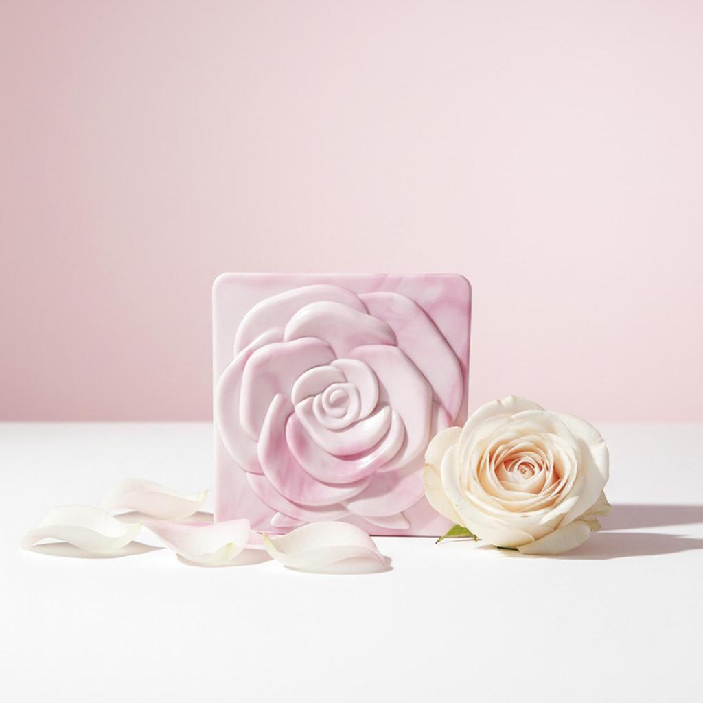 "Компактное двустороннее складное карманное зеркало": Увеличительное и Стандартное для Портативного Макияжа".