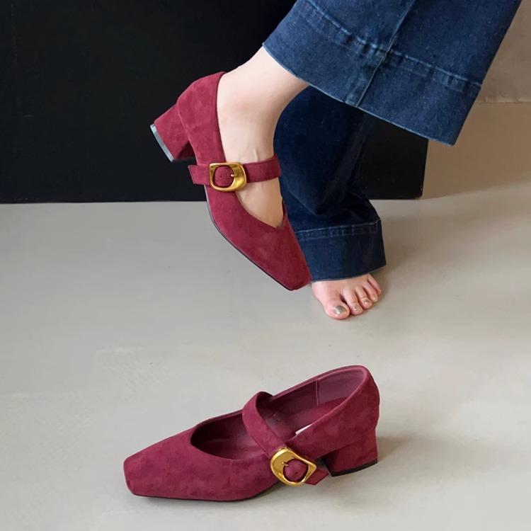 Французские туфли в стиле ретро с юбкой и квадратной головкой, женские туфли Мэри Джейн, весна-осень 2024, новые туфли позднего вечера, легкий толстый каблук, одинарные туфли