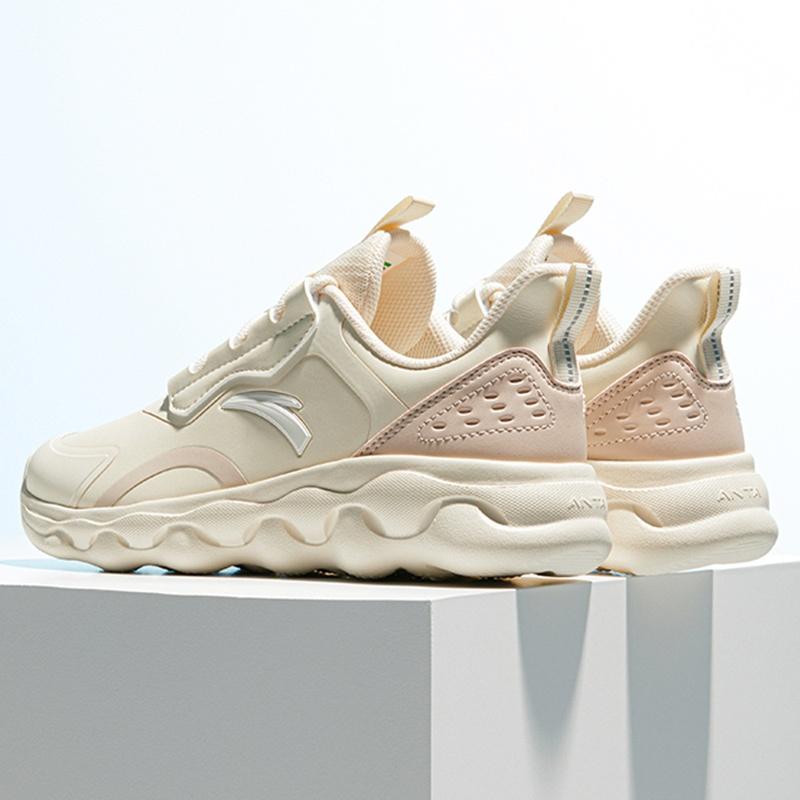 Anta Abrasion Resistant Low top Running Shoes Women's Beige 922235573-5